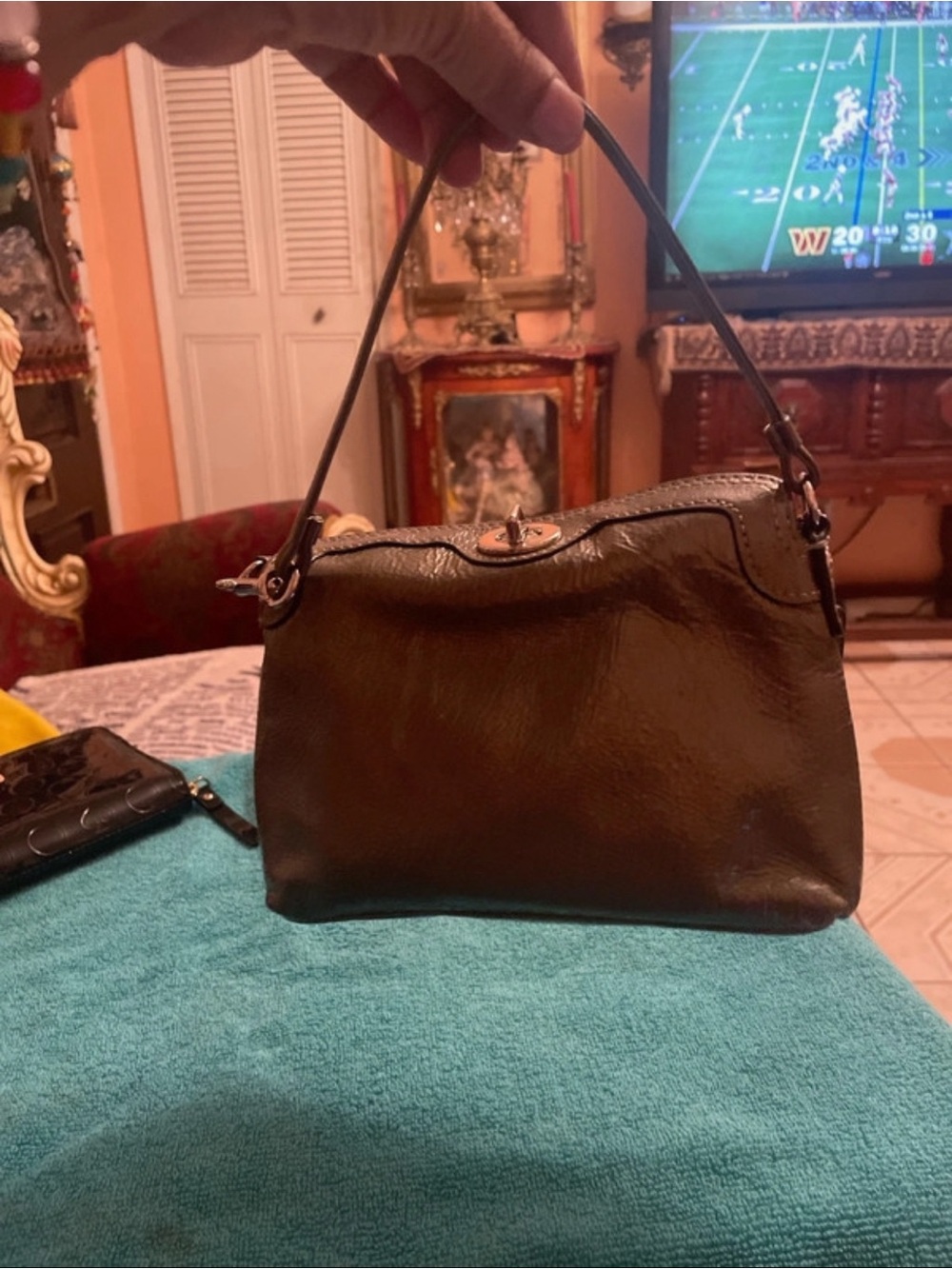 Coach vintage olive green Leather Wristlet Clutch